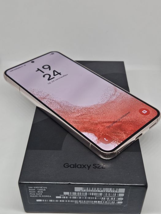 Samsung Galaxy S22 128Gb/8Ram Gold