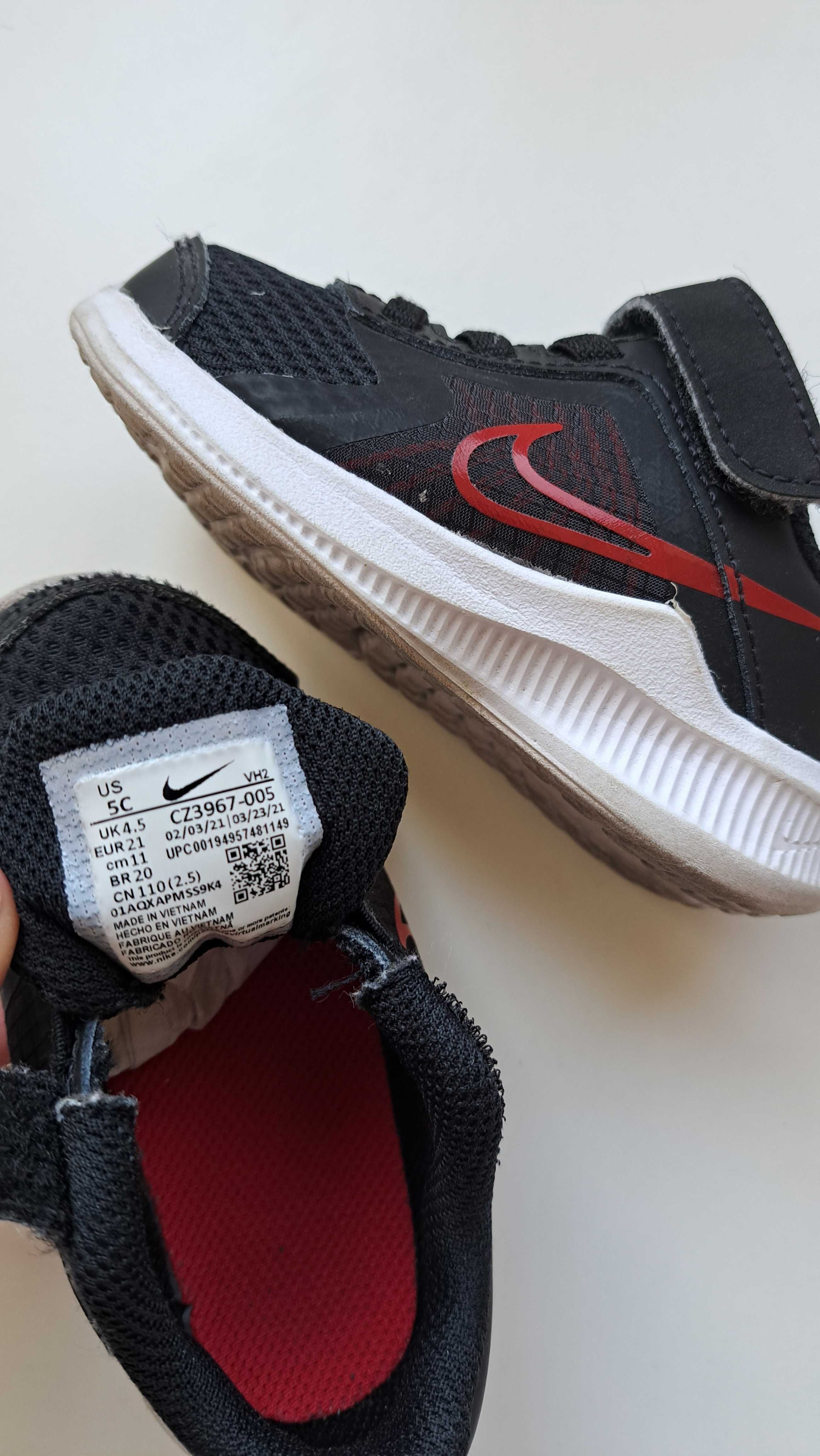 Детски текстилни маратонки Nike, размер 21