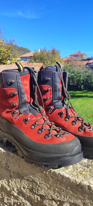 Високопланински туристически обувки Lowa 44