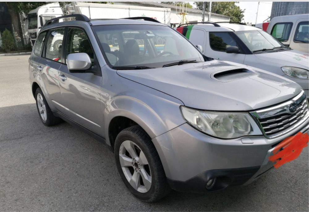 На части Subaru Forester 2.0tdi 147кс 2010г комби теглич ръчка