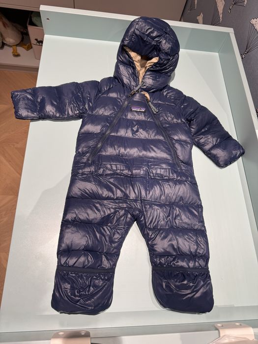 Combinezon ski bebe 0-6 luni Patagonia pret magazin 850 lei puf gasca