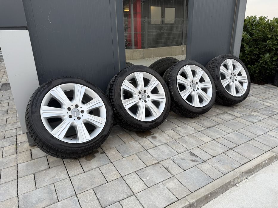 Зимни Гуми 245/45/19 Оригинални S класа 222 Дот 21г