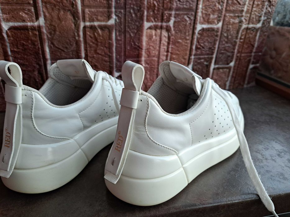 дамски маратонки,спортни обувки,кецове на платформа,сникърси,Valentino