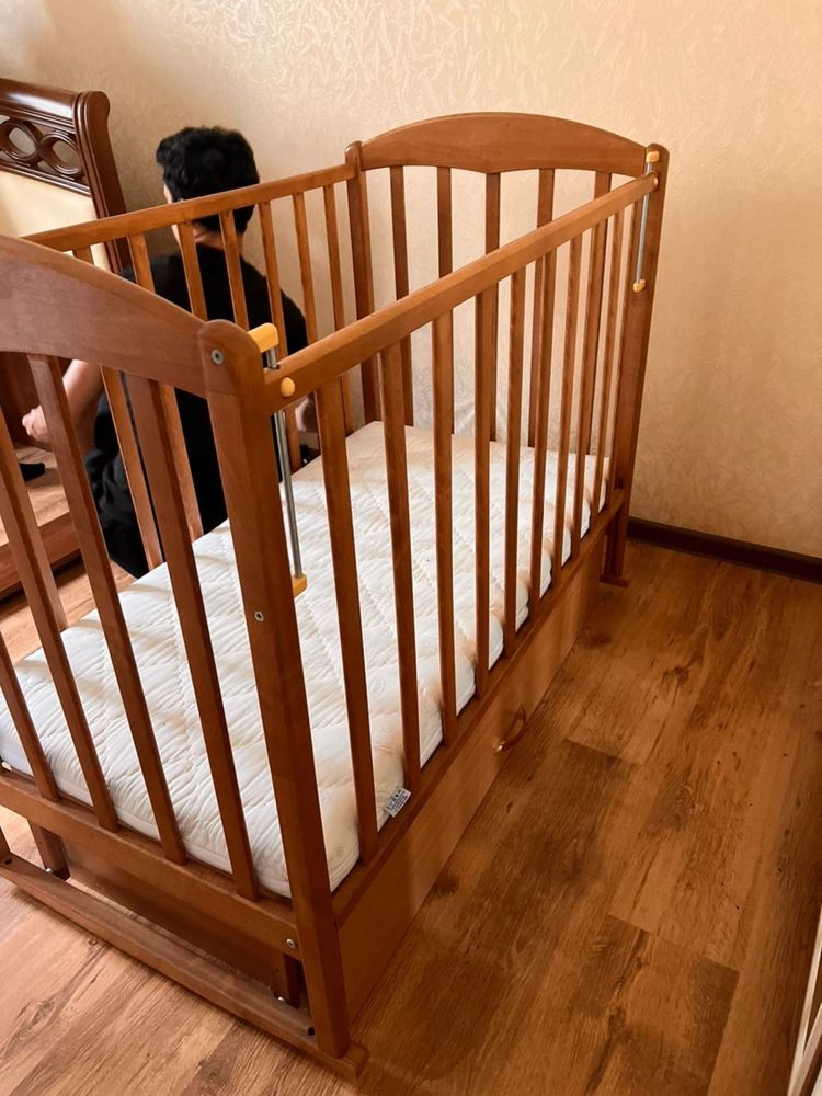 Продам люльку с матрасом почти новая