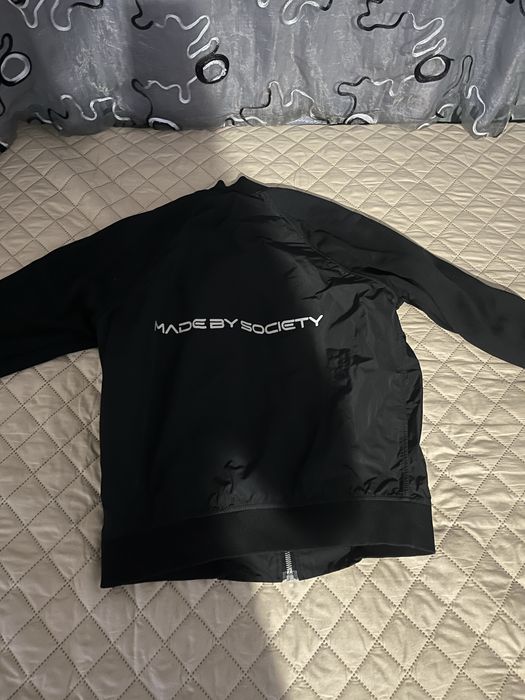 Made by society екип перфектно състояние