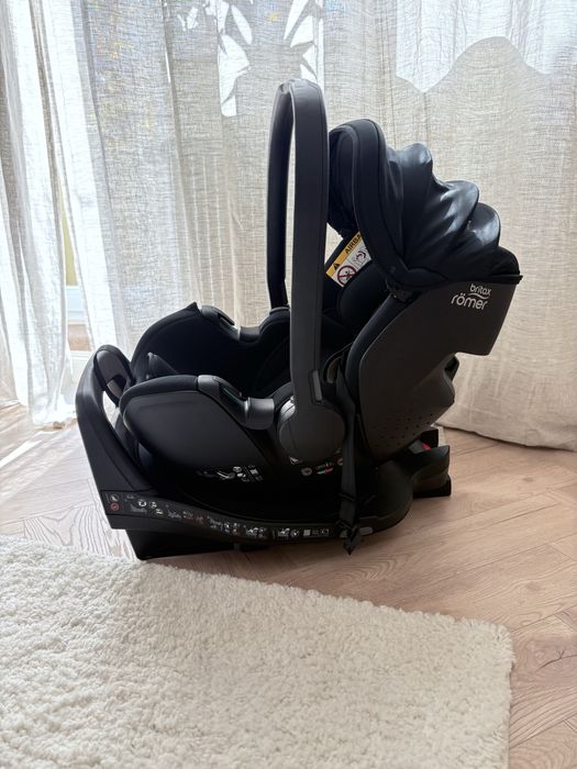 Scoica auto Britax Romer Baby Safe Pro + baza isofix Vario Base
