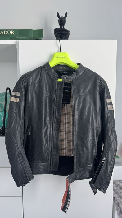 Мото Екип( яки, каски, обувки)