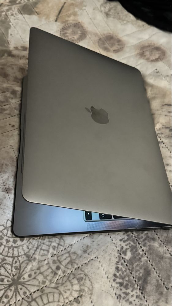 Macbook air m1 2020