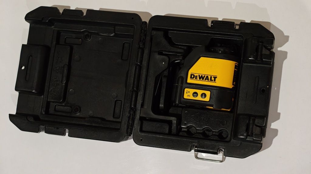 Dewalt DW088K Червен лазерен Нивелир