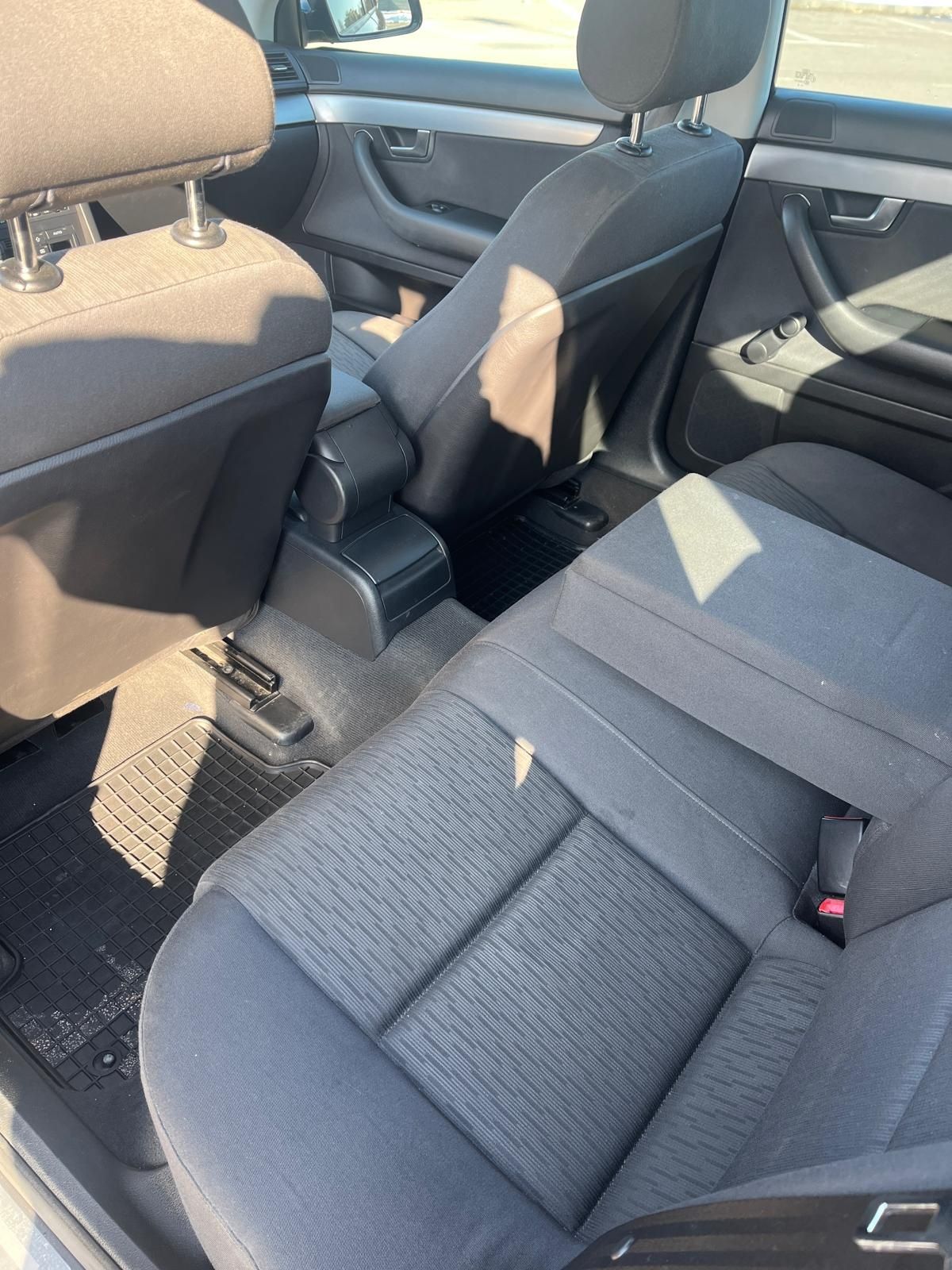Audi A4 B7 motor 1,6 benzina,an 2006,impecabilă,clasic aspirat