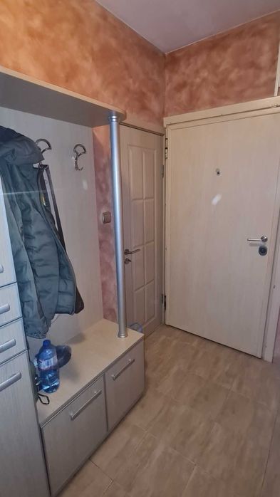 Продава тристаен апартамент кв.Слатина  80кв.м