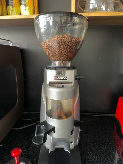 кофе машинка Casiado