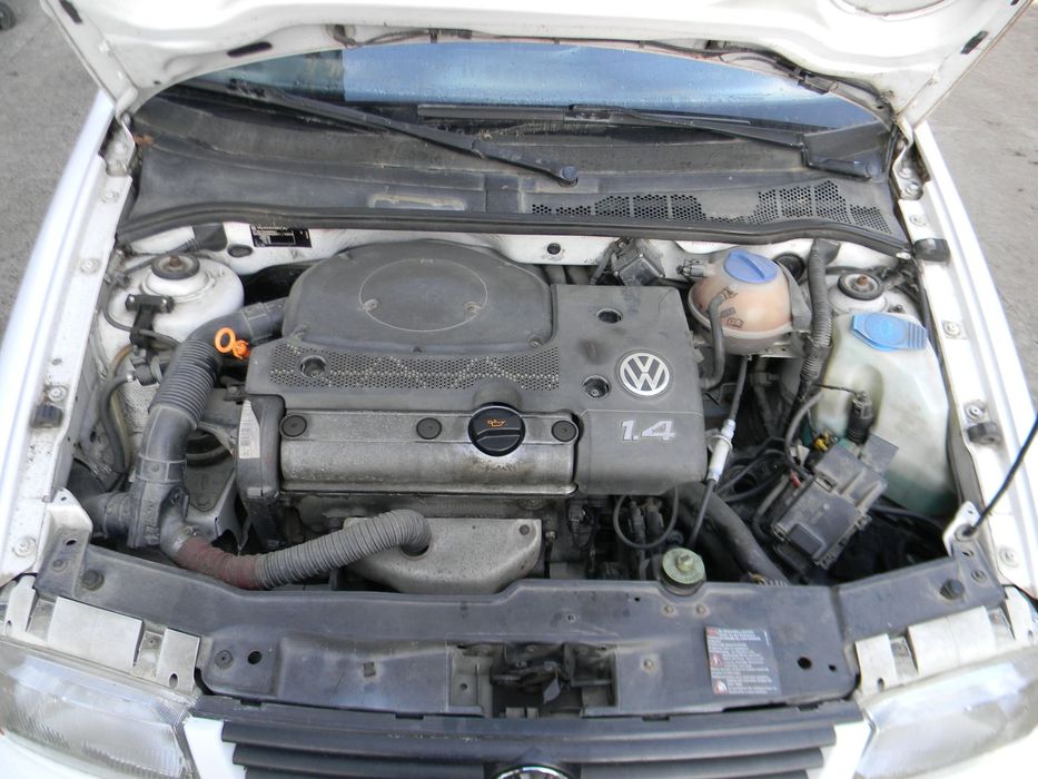 Dezmembrari  VW POLO (6N1)  1994  > 1999 60 1.4 Benzina