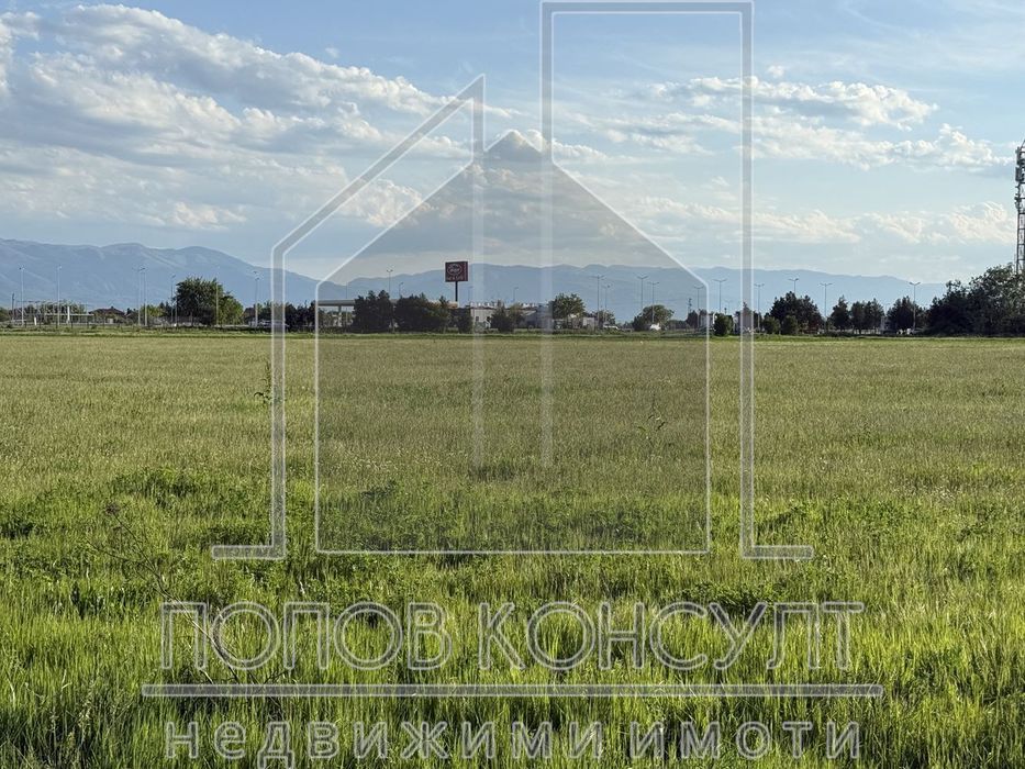 Парцел в Пловдив, област-с.Радиново площ 10932 цена 393588