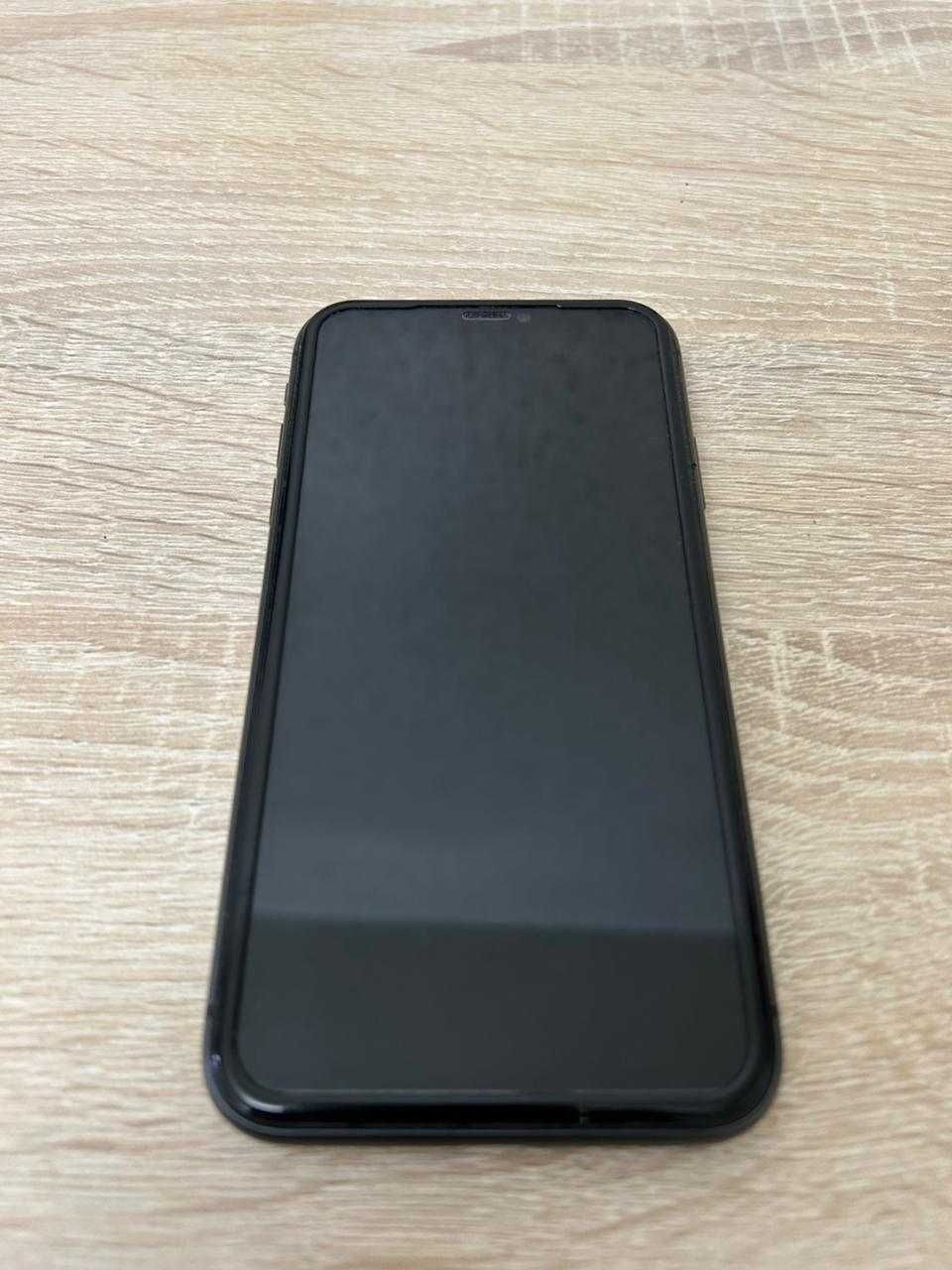 iPhone 11  64 гб