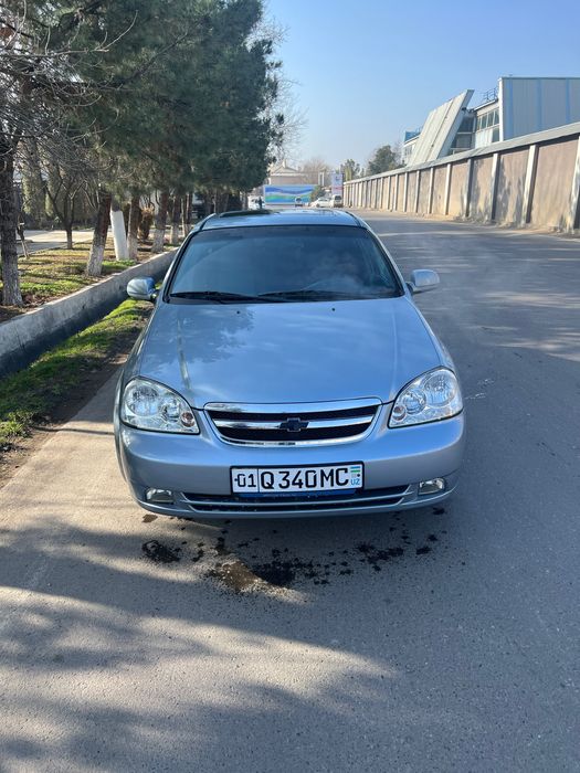 Продаю  Ласетти  автомат  делфин