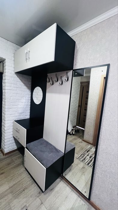 Продам прихожую