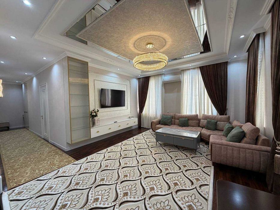 Продаётся 3х комн квартира на 4 этаже Ор-р  Гор больница Орзу дом