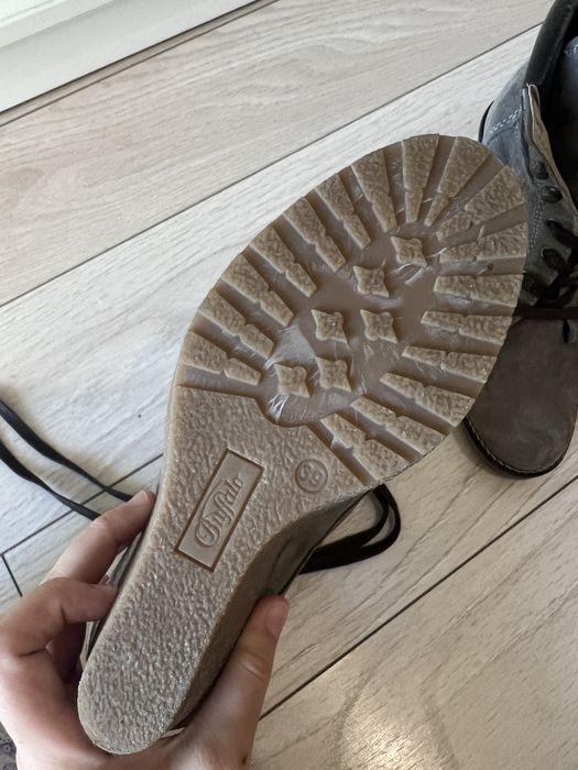 Ghete Buffalo, piele naturala, 39 gen zara guess