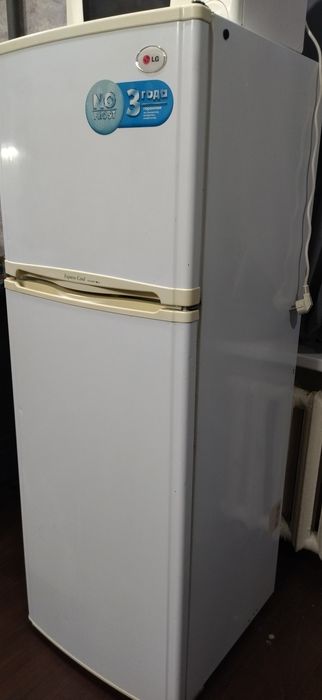 Продам холодильник LG