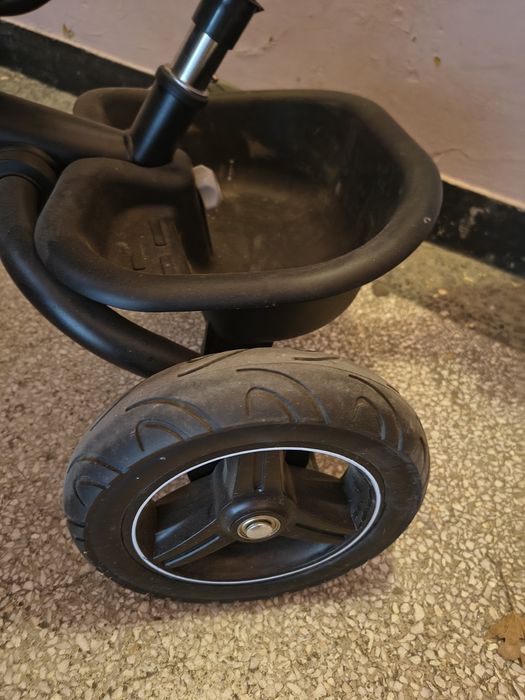 Триколка KIKAA BOO.