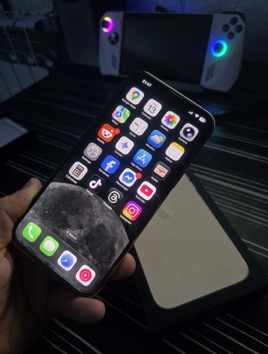 iPhone 13 Pro Max Gold