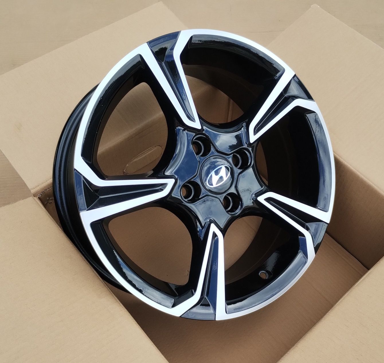 Jante 16 Hyundai i10 i20 Bayon Accent Getz  Noi 4 x 100 R16