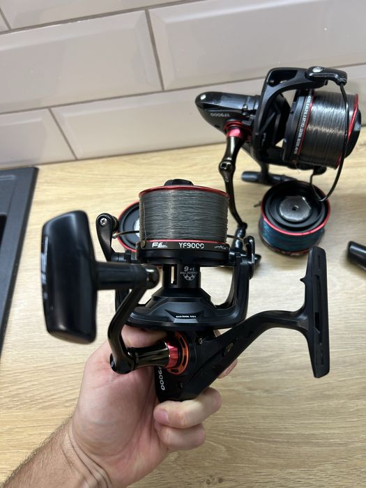 шаранджийски макари FL Carp YF9000 + резервни шпули