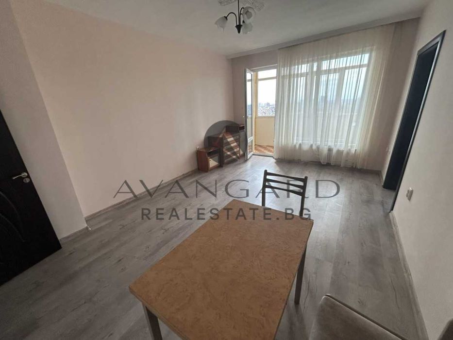 Продава се Тристаен апартамент в Пловдив, Кършияка - 85 кв.м за 1320 €/кв.м - Снимка #1