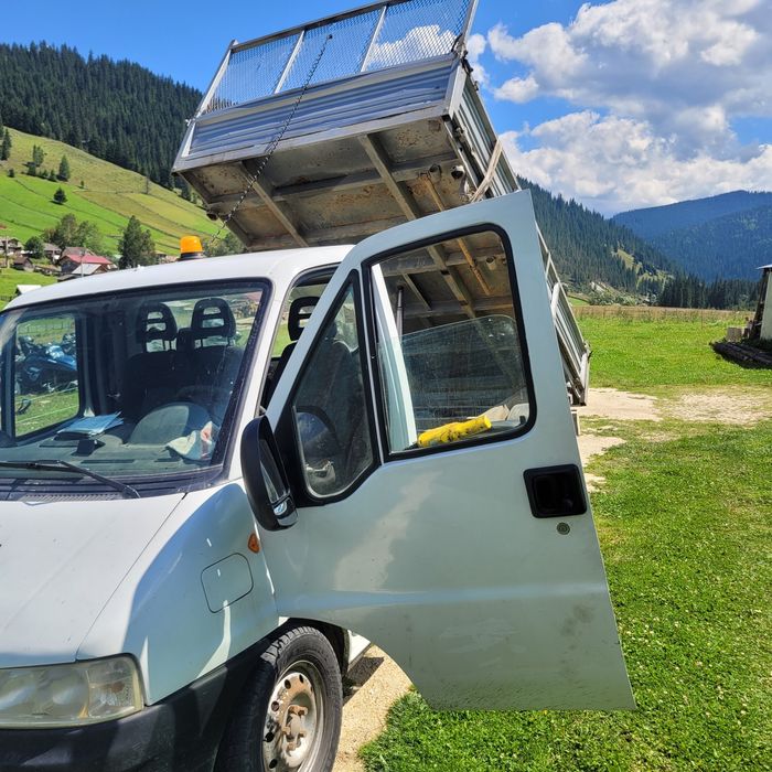 Vând sau schimb Peugeot Boxer basculabil 3 parti