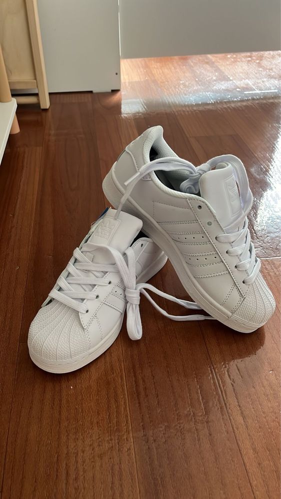 Adidas super star