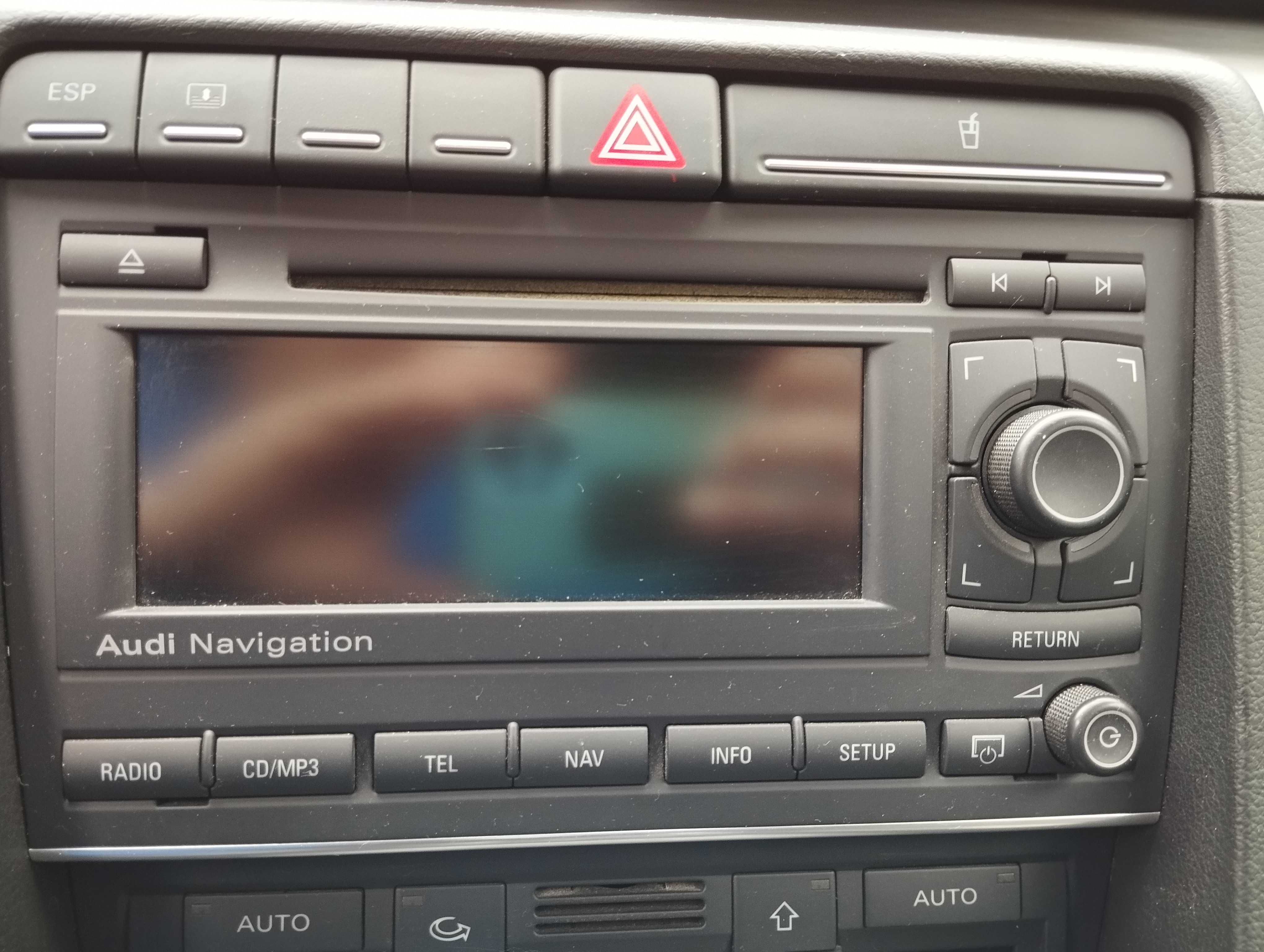 Audi a4 b7 cd player și navigație