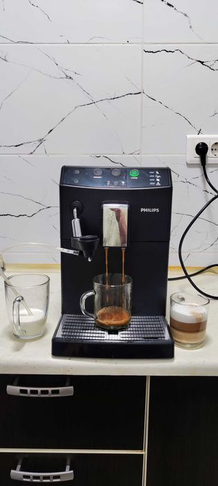 Espressor Automat Philips HD8824 Aparat cu Cafea Boabe Saeco