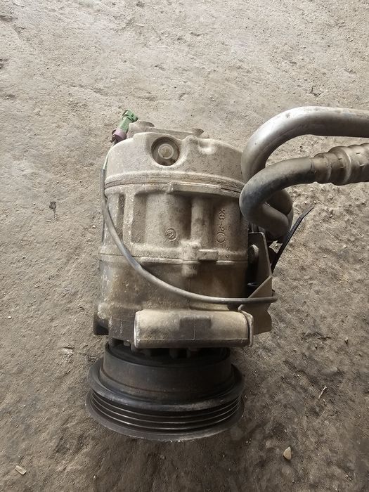 Compresor clima AC VW Passat B5.5 1.9 tdi 8D0260808