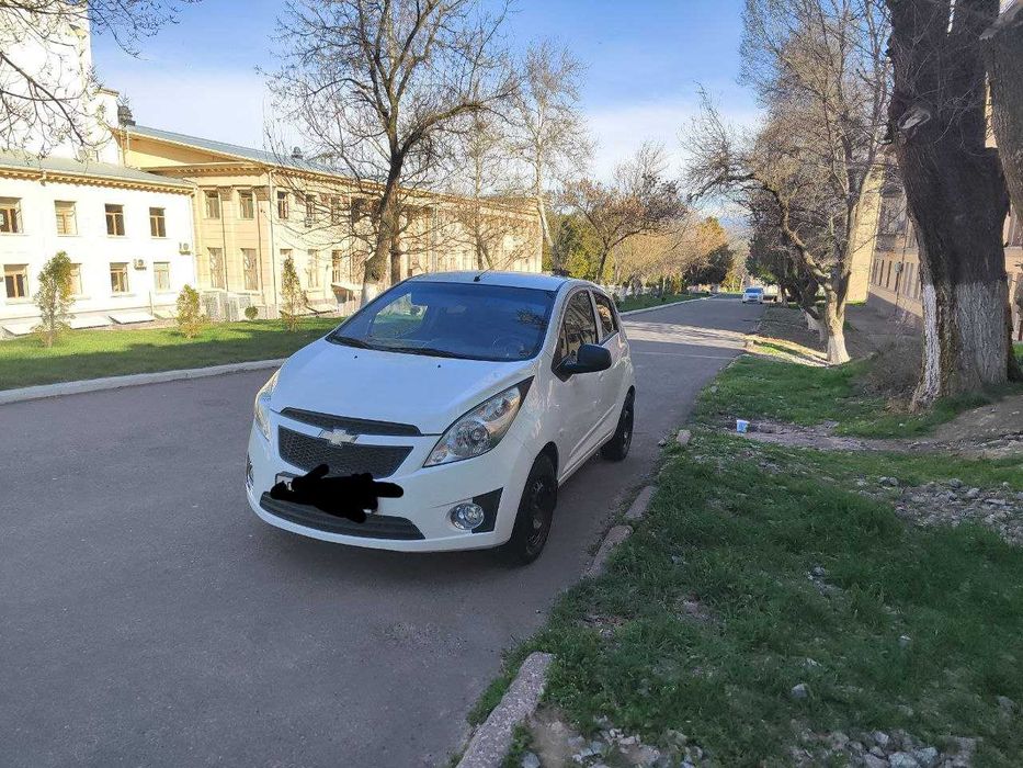 Продам Спарк 2015 г.в.Бензин