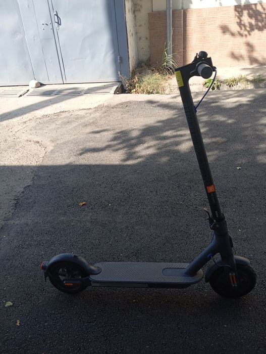 Mi Electric Scooter 3