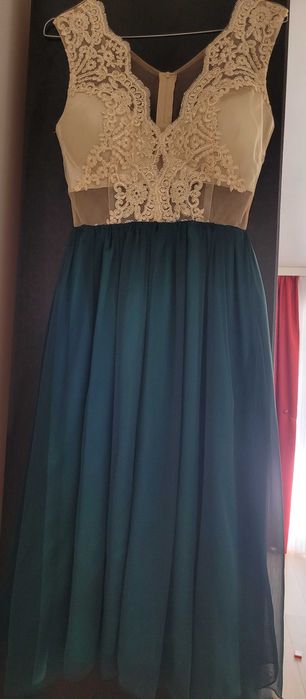 Vand rochie de ocazie