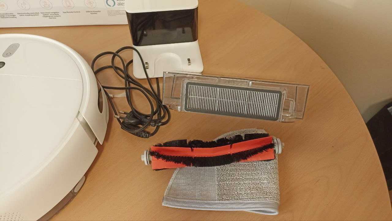 Xiaomi Mi Robot Vacuum Mop 1C Прахосмукачка робот