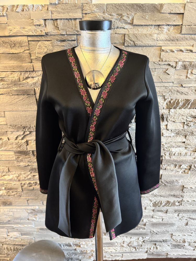 Trenci superb cu broderie Misstio Boutique