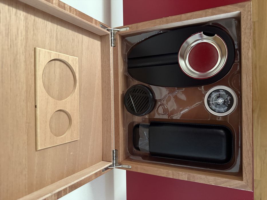 Humidor + Accesorii trabuc