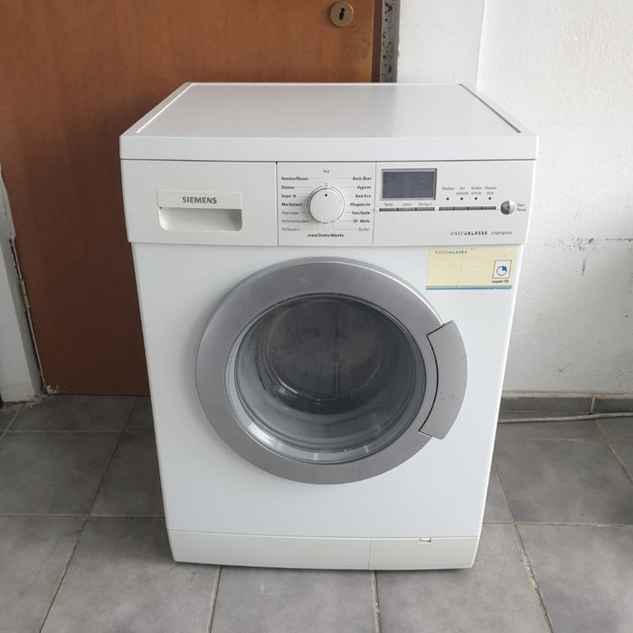 REDUCERE 300 LEI DIN PRET. Masina de spălat rufe Siemens