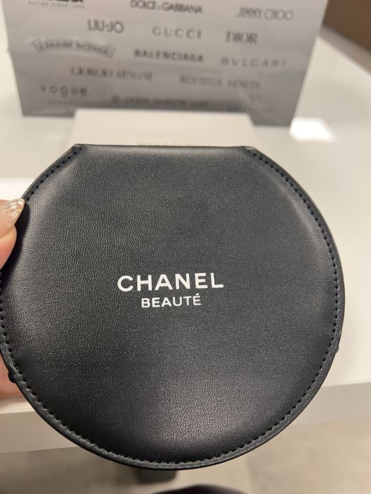 Огледало, травъл вариант