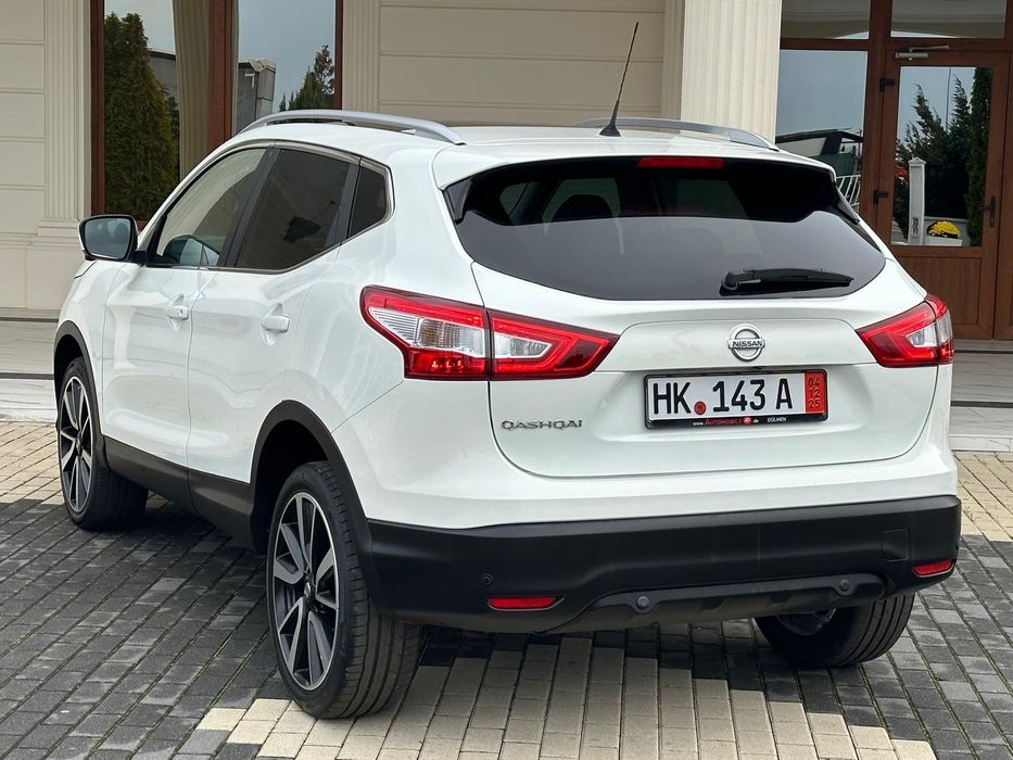 Nissan Qashqai 4x4 1.6dCi 131CP Tekna Plus - Panoramic - Bi-Xenon Led