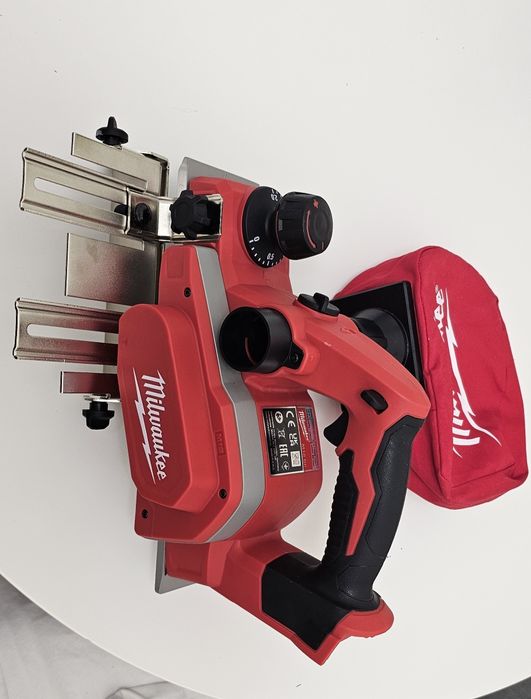 Rindea Milwaukee m18 folosită o singura data, de proba!