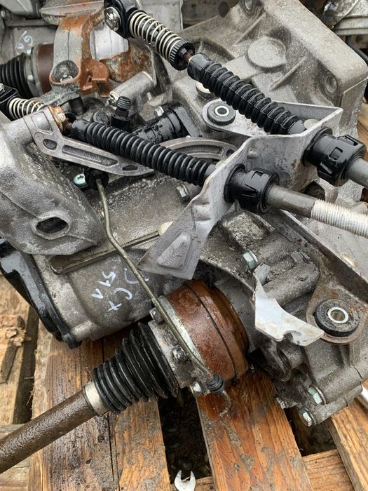 Cutie manuala 5+1 cod JCX 1.9 tdi bls golf 5 passat audi seat skoda