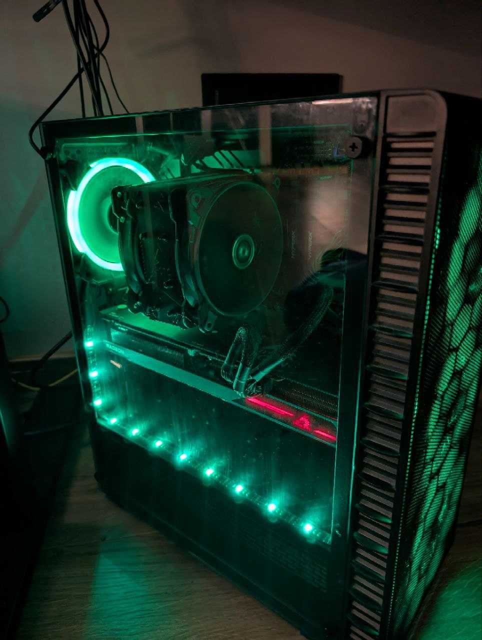 Геймърски компютър - Ryzen 5 5600X, RX 6800 XT, 32GB DDR4 RAM, 4xSSD