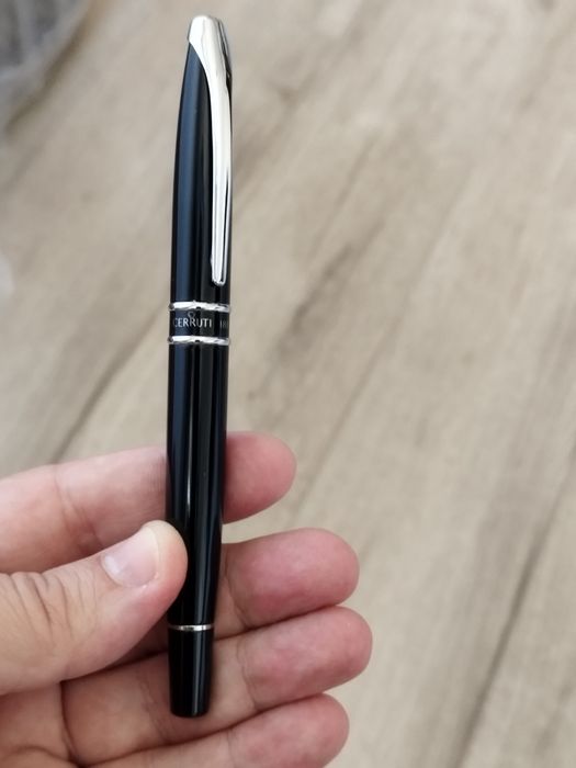 Stilou cu cerneală Cerruti