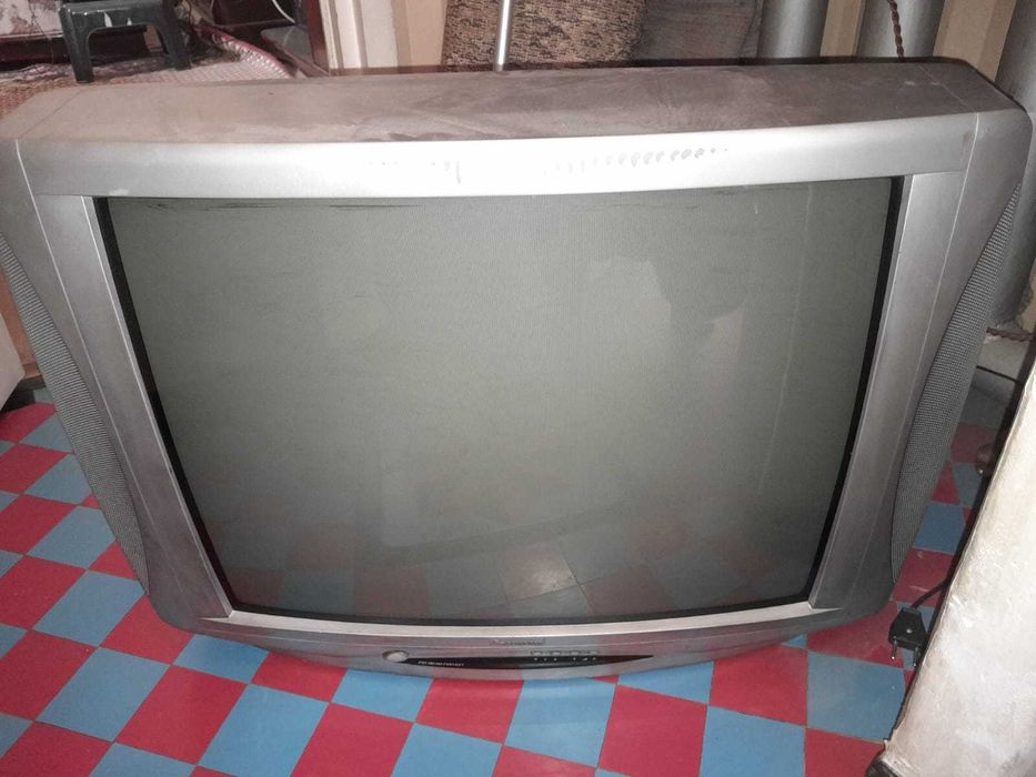 Televizor SCHNEIDER STV 2804 T – retro, perfect funcțional