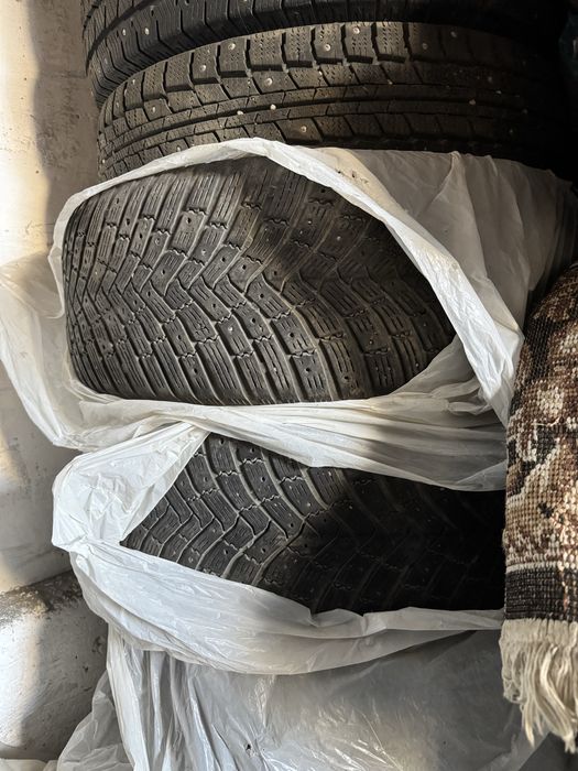 Продам шины 245/55 R19