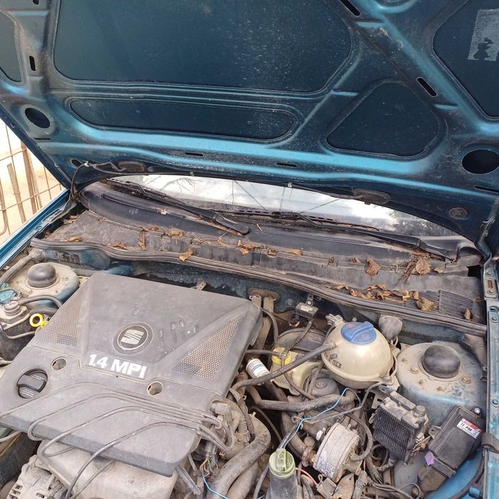 НА ЧАСТИ,SEAT CORDOBA, 1.4MPI, 60кс,климатик,2001г, газов инжекцион